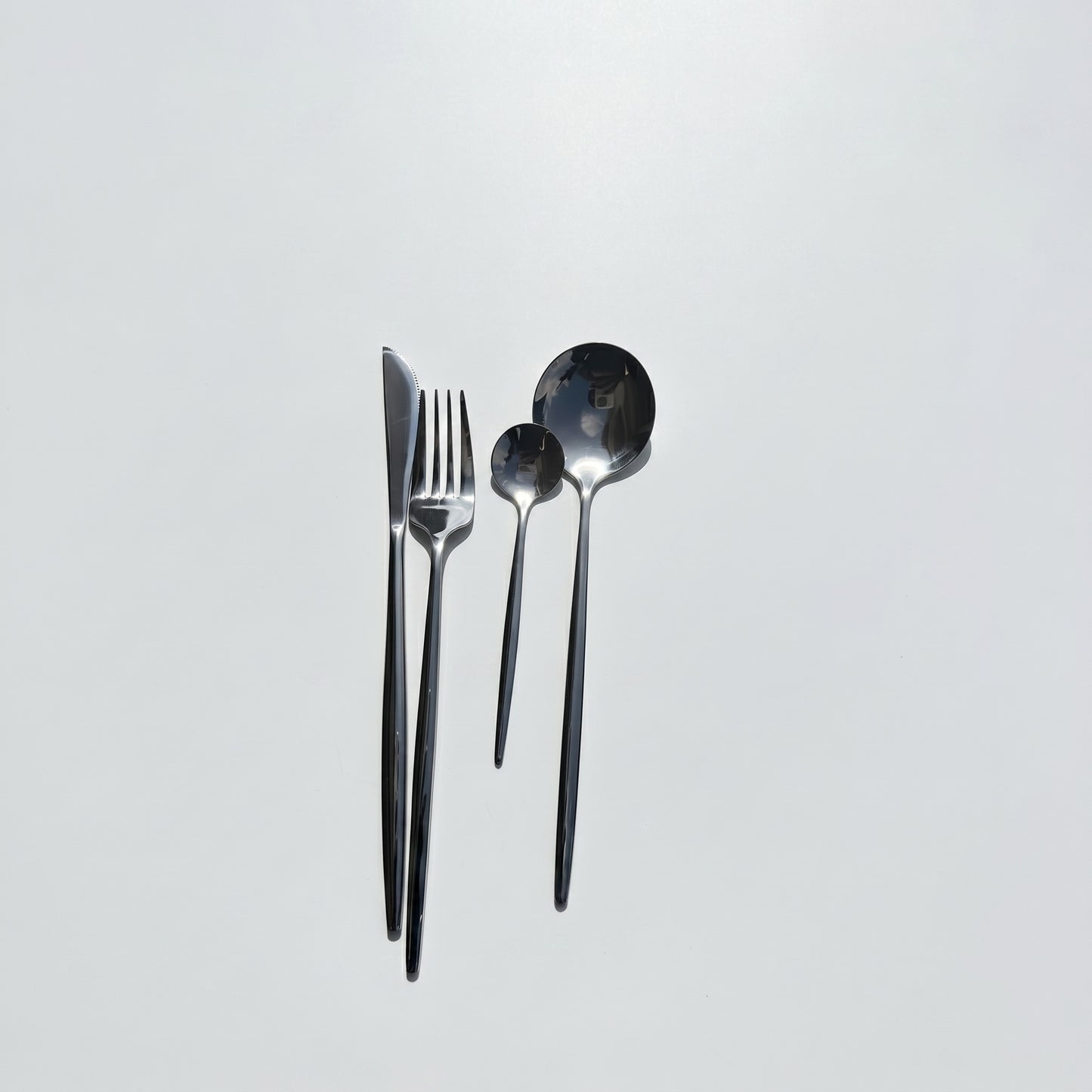 16-Piece Modern  Stainless Steel Cutlery Set